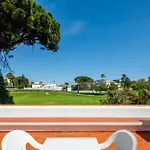 Quadradinhos 38q 4 Bedrooms Private Pool Short Walk To The