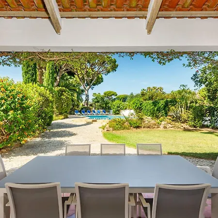 Quadradinhos 38q 4 Bedrooms Private Pool Short Walk To The וילה ואלה דה לובו