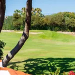 Quadradinhos 38q 4 Bedrooms Private Pool Short Walk To The Vale do Lobo