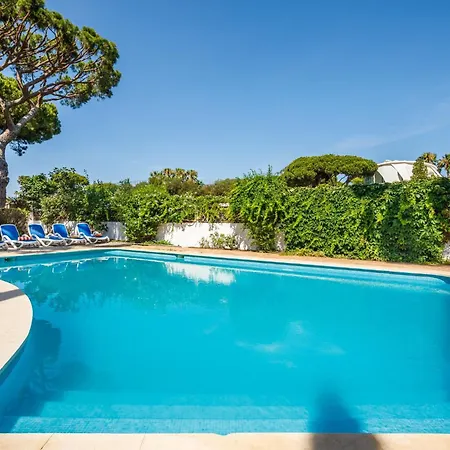 Quadradinhos 38q 4 Bedrooms Private Pool Short Walk To The And Praca Villa *